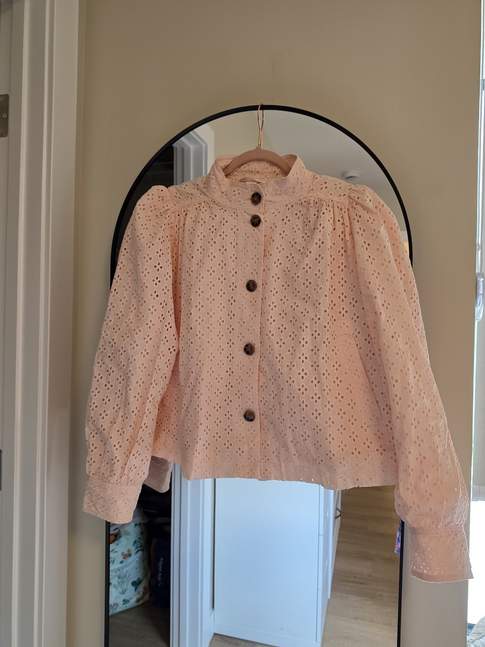 NWT H&M Peach Eyelet Puff Sleeve Jacket - Picture 2 of 6